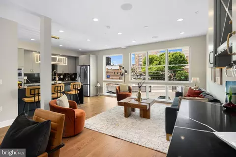 669 N Park Ave, Philadelphia, PA 19123