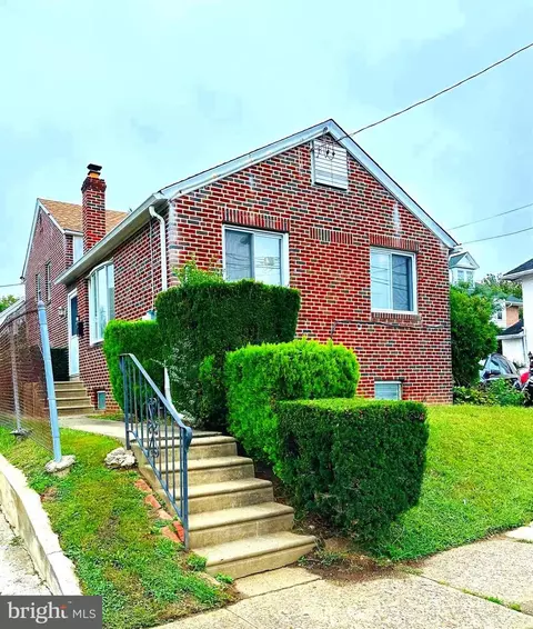 429 Longshore Ave, Philadelphia, PA 19111