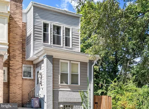 631 E Stafford St, Philadelphia, PA 19144