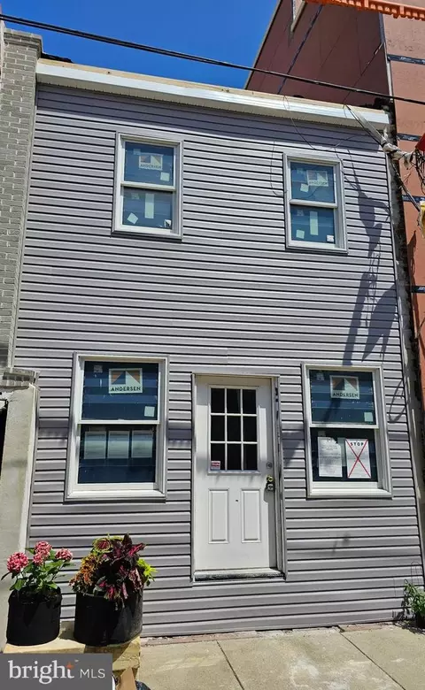 1415 S Philip St, Philadelphia, PA 19147