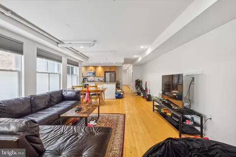 1606 Chestnut St #3, Philadelphia, PA 19103