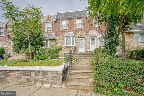 6738 Gillespie St, Philadelphia, PA 19135