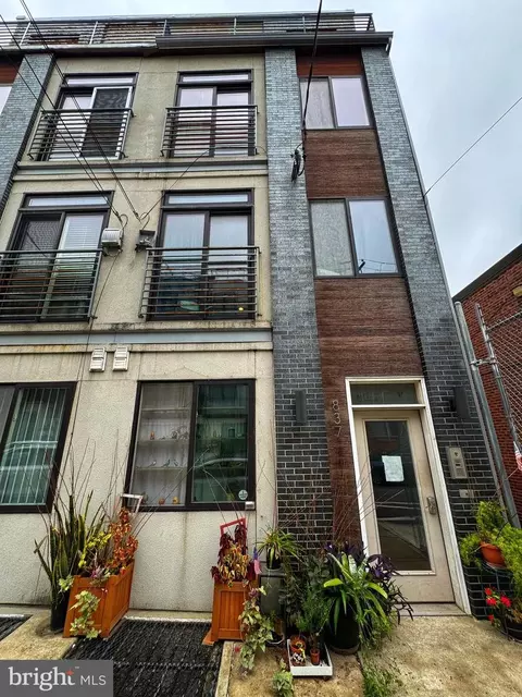 837 N 16th St #2, Philadelphia, PA 19130