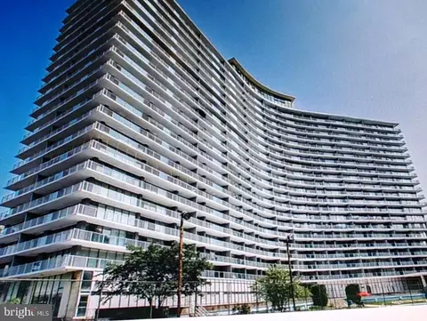 3900 N Ford Rd #2D, Philadelphia, PA 19131