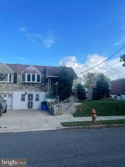13063 Stevens Rd, Philadelphia, PA 19116