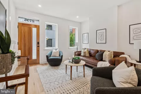 2735 Cambridge St, Philadelphia, PA 19130