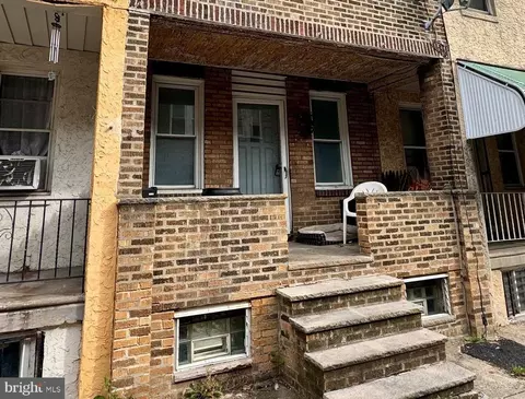 1329 S Newkirk St, Philadelphia, PA 19146