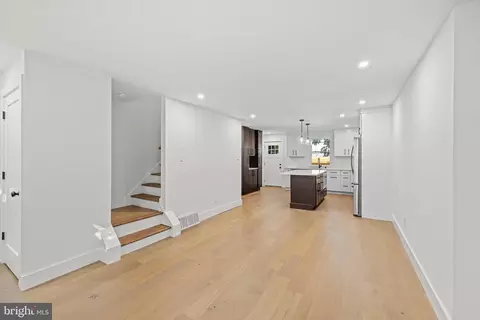 1235 E Oxford St, Philadelphia, PA 19125