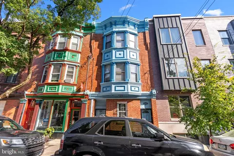 705 S 6th St, Philadelphia, PA 19147
