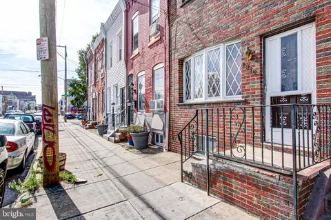 1840 E Somerset St, Philadelphia, PA 19134