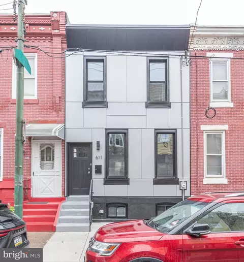 611 Tasker St, Philadelphia, PA 19148