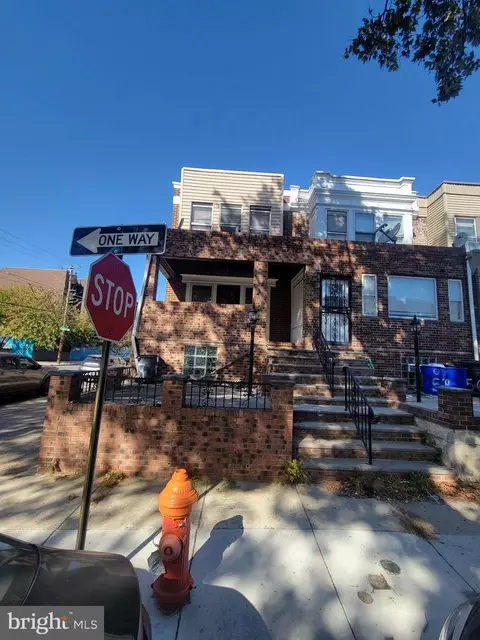 5661 Ridgewood St, Philadelphia, PA 19143