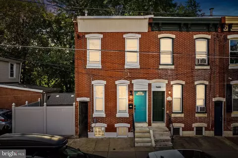 462 Moyer St, Philadelphia, PA 19125