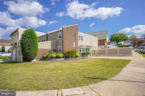 11101 Waldemire Dr, Philadelphia, PA 19154