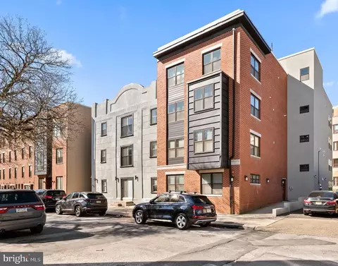 988 N Marshall St #2R, Philadelphia, PA 19123