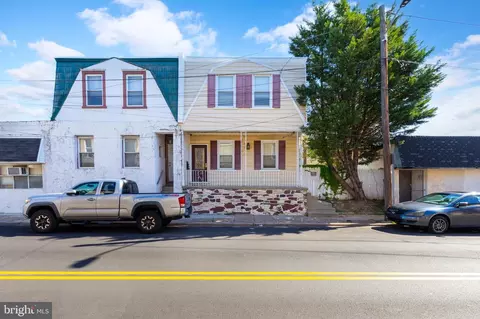 6711 Martins Mill Rd, Philadelphia, PA 19111