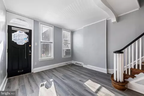 1028 S 8th St, Philadelphia, PA 19147