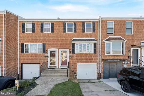 10735 Albemarle Ln, Philadelphia, PA 19154