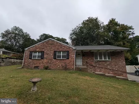 281 Paoli Ave, Philadelphia, PA 19128