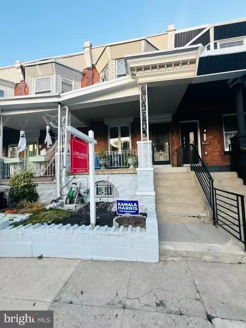 1137 S Divinity St, Philadelphia, PA 19143