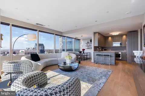 50 S 16th St #4001, Philadelphia, PA 19102
