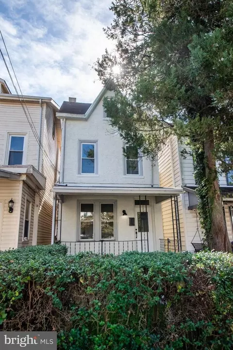 629 W Johnson St, Philadelphia, PA 19144