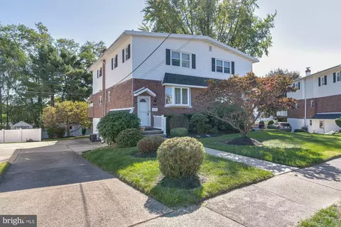 1216 Michelle Dr, Philadelphia, PA 19116