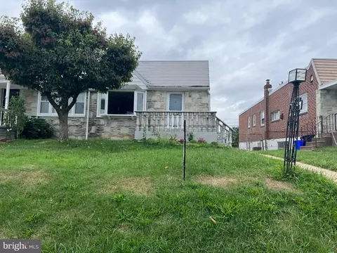 2654 Tremont St, Philadelphia, PA 19152