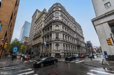 1001 Chestnut St #302W, Philadelphia, PA 19107
