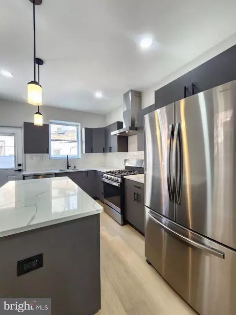 525 Morris St, Philadelphia, PA 19148