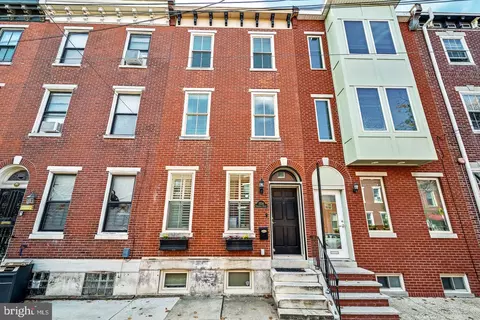 1534 Christian St, Philadelphia, PA 19146