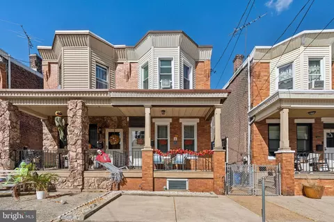 4432 Almond St, Philadelphia, PA 19137