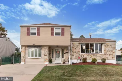 9772 Susan Rd, Philadelphia, PA 19115