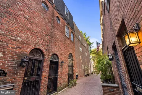 1212 Waverly Walk, Philadelphia, PA 19147