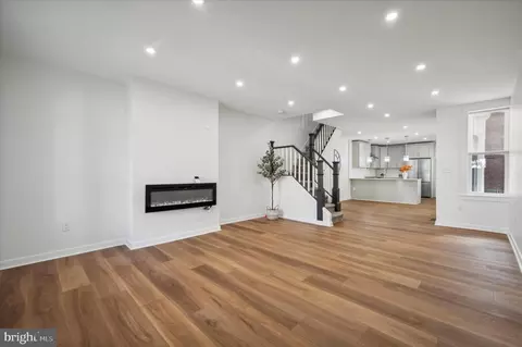 6222 Callowhill St, Philadelphia, PA 19151