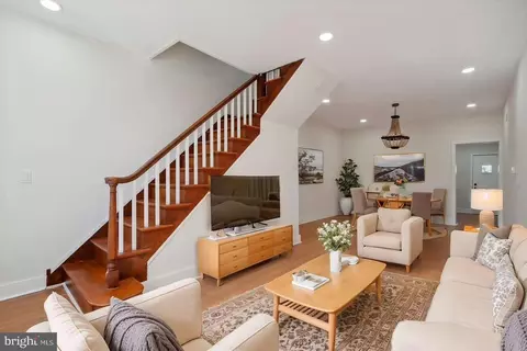 4722 Mercer St, Philadelphia, PA 19137