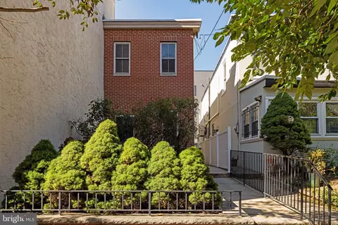 914 N 26th St, Philadelphia, PA 19130