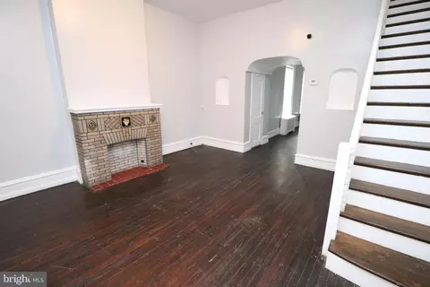 1904 W Diamond St, Philadelphia, PA 19121