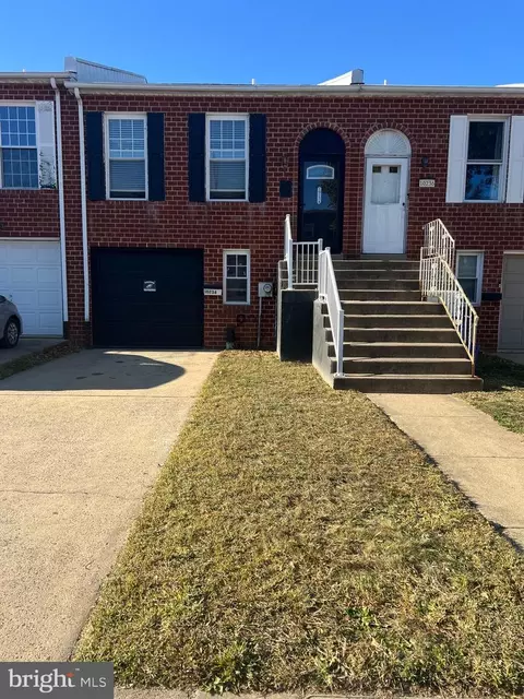 10234 N Canterbury Rd, Philadelphia, PA 19114