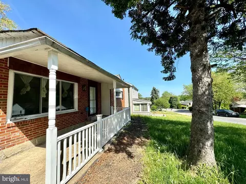 317 Maple Ave, Philadelphia, PA 19116