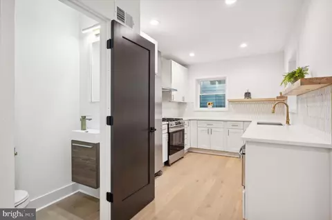 644 Mcclellan St, Philadelphia, PA 19148