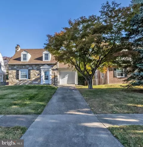 921 Napfle Ave, Philadelphia, PA 19111