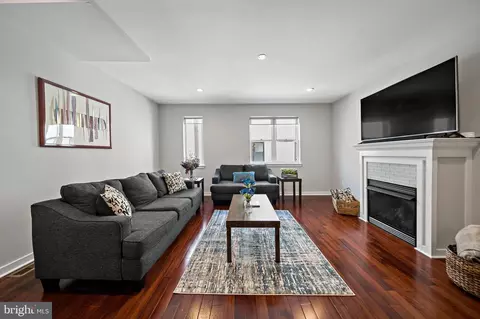 1304 S Hancock St, Philadelphia, PA 19147