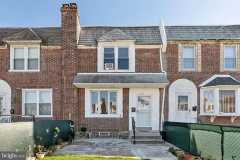 6237 Erdrick St, Philadelphia, PA 19135