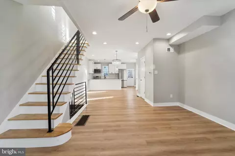 377 Stevens St, Philadelphia, PA 19111