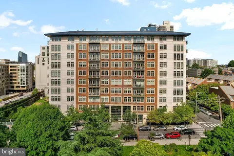 1900 Hamilton St #204, Philadelphia, PA 19130