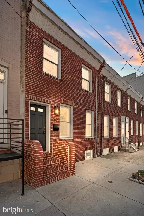 2627 Martha St, Philadelphia, PA 19125