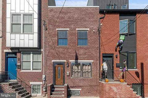 1515 Latona St, Philadelphia, PA 19146