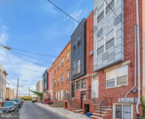 1724 Monument St, Philadelphia, PA 19121
