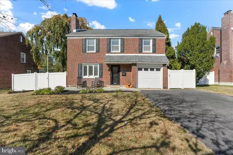 915 Woodbrook Ln, Philadelphia, PA 19150